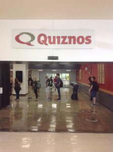 Quiznos store front