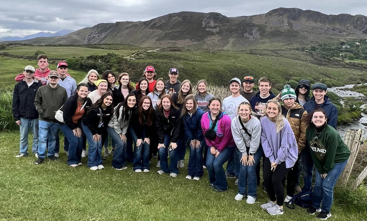 Group photo of LLCC Ag students in Ireland